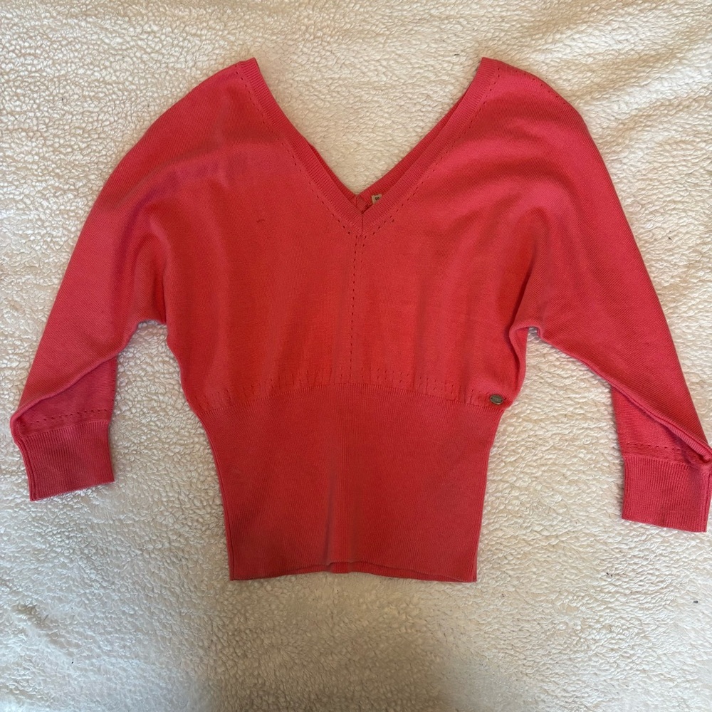 GUESS coral V-neck, off the shoulder blouse/ sweater #guess